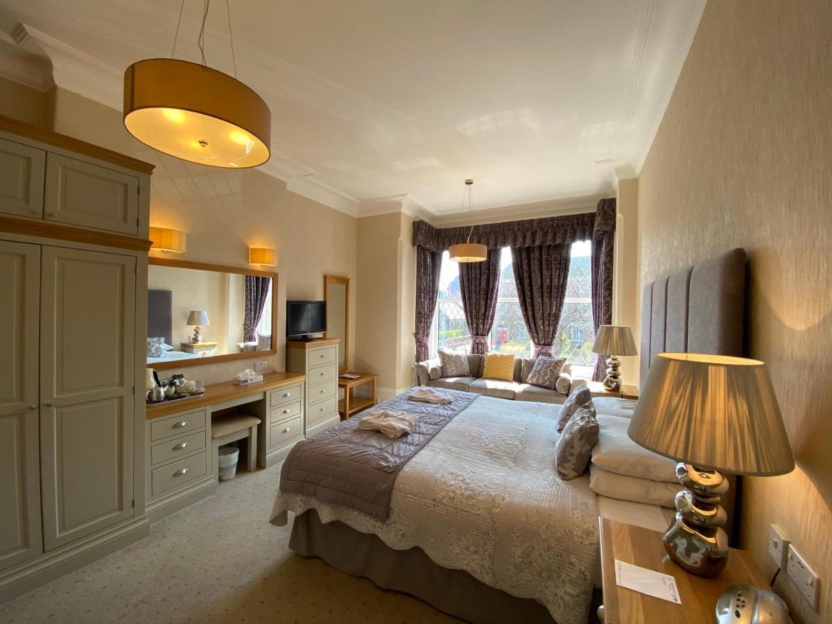 Bedford 3* Lytham St Annes